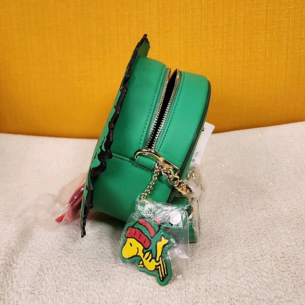 Loungefly Peanuts Snoopy Woodstock Christmas Wreath Light UP Crossbody Bag NEW - Picture 7 of 11